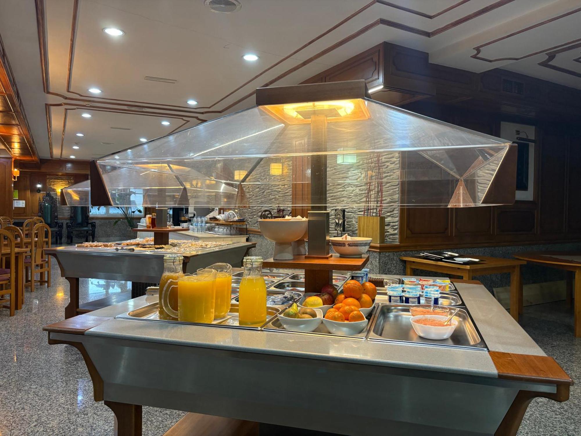 Hotel Los Olmos 루고 외부 사진