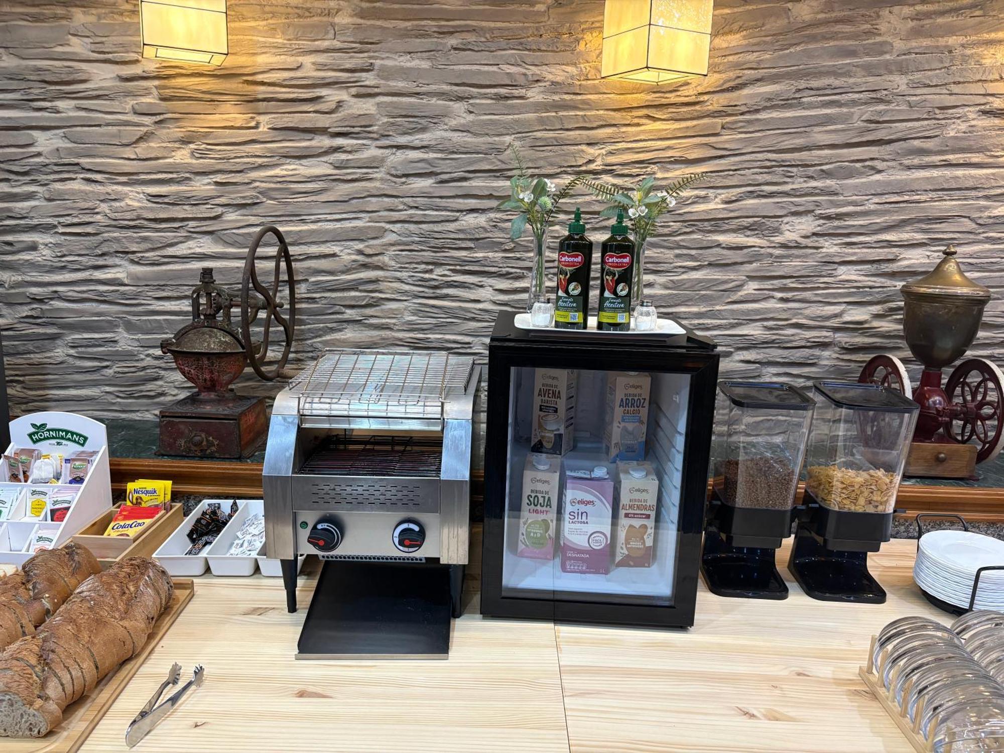Hotel Los Olmos 루고 외부 사진